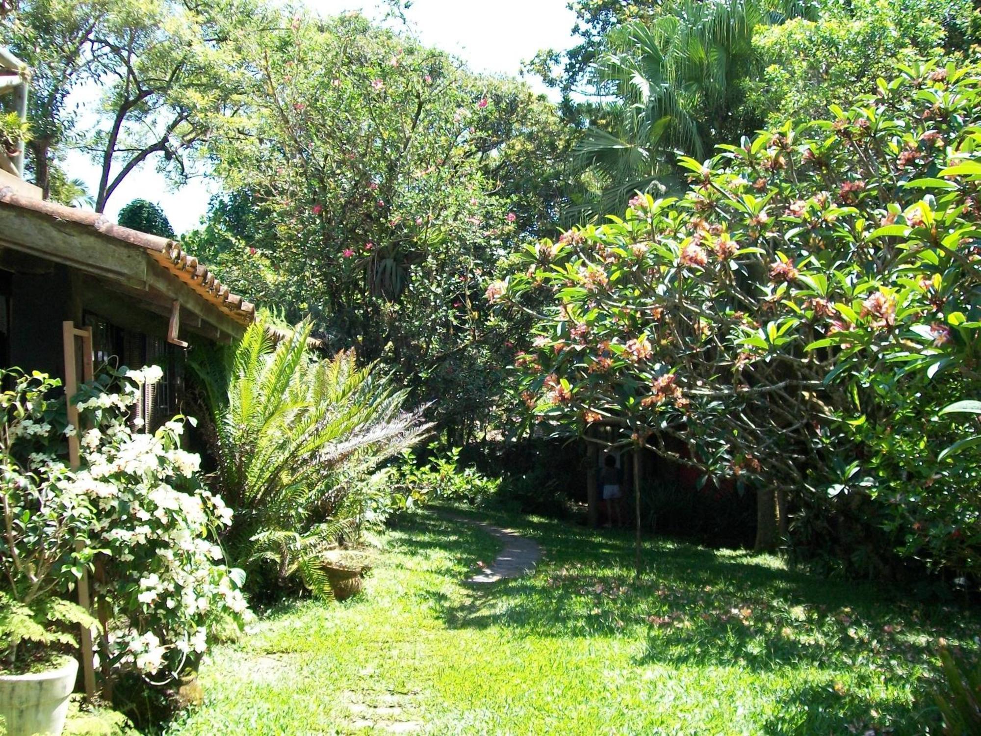 Regina Guest House Praia do Rosa Ngoại thất bức ảnh